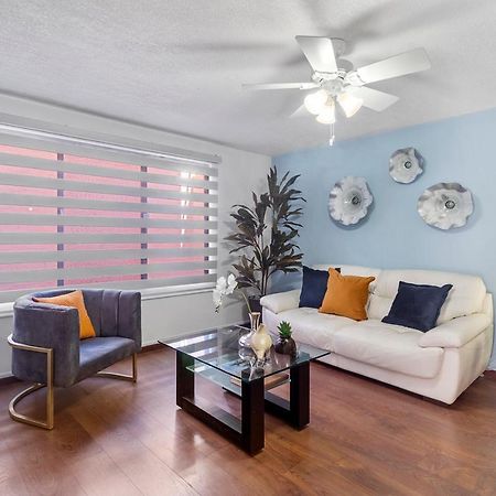 +Ms +Fascinante Suite +Alberca Y Jardines + Bernardo Quintana 18B Mendiola Ngoại thất bức ảnh