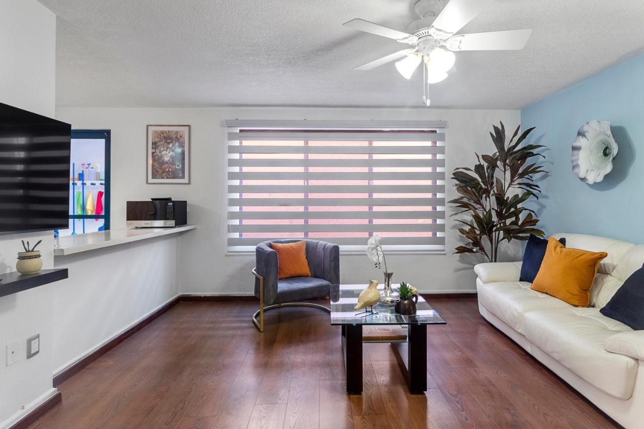 +Ms +Fascinante Suite +Alberca Y Jardines + Bernardo Quintana 18B Mendiola Ngoại thất bức ảnh